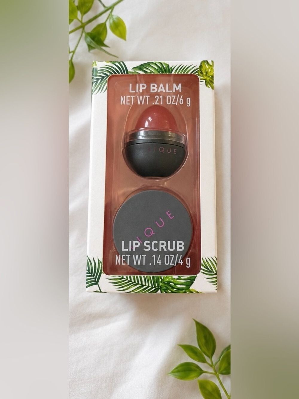 Lique Ambitious Lip Balm & Lip Scrub Set NIB